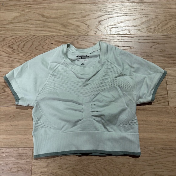 Abercrombie & Fitch Workout Top - Picture 2 of 4